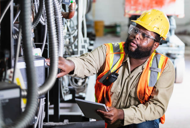 Best Electric Panel Repair  in Bondurant, IA